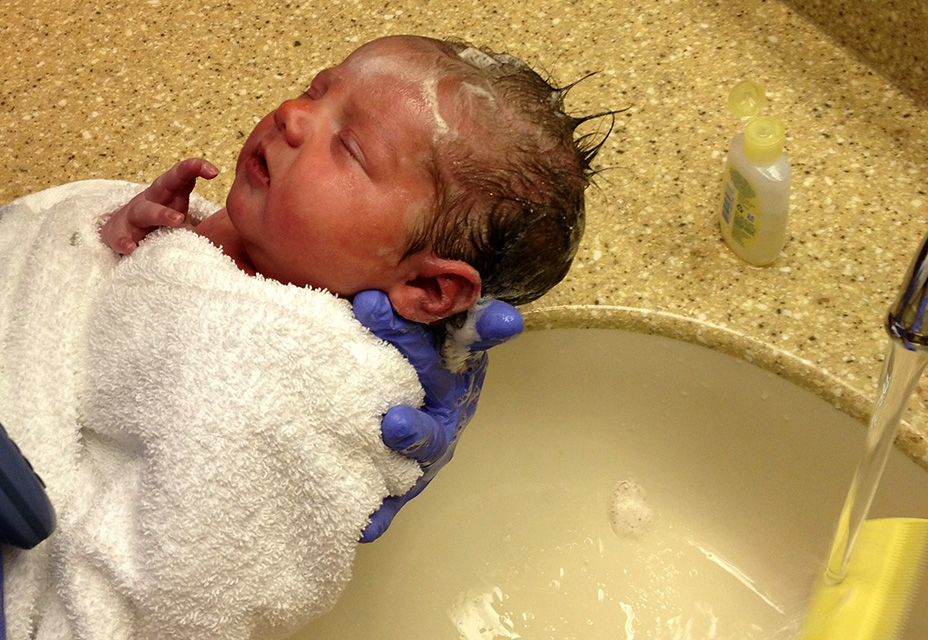 Delaying Baby’s First Bath 8 Reasons Why Doctors Waiting