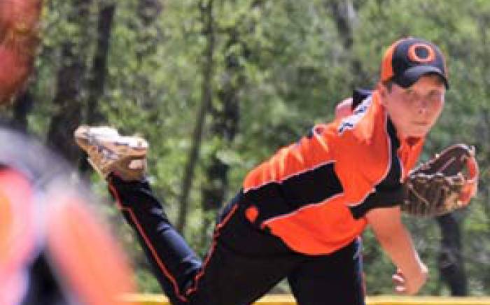 Tyler Heidbrink pitching baseball