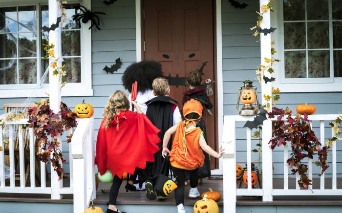 How to Make Halloween Less Scary for Children