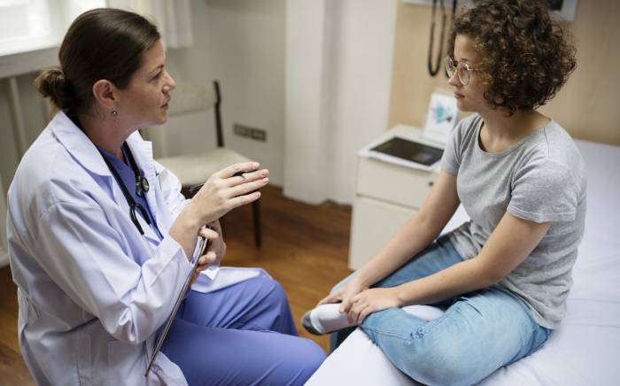 Preparing Your Teen for Her First Gynecologist Appointment