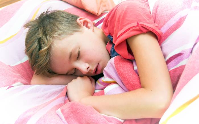 Sleep Anxiety in Children: 10 Ways to Stop the Worrying & Get Your Child to Sleep
